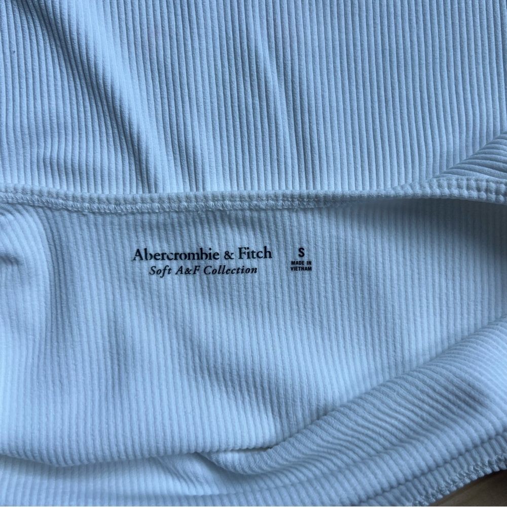 A&F Ribbed Tank Top Bodysuit - Picture 4 of 4